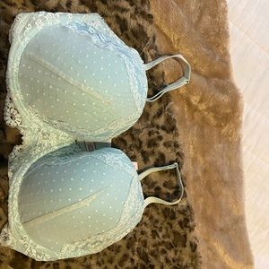 Victoria Secret’s bra